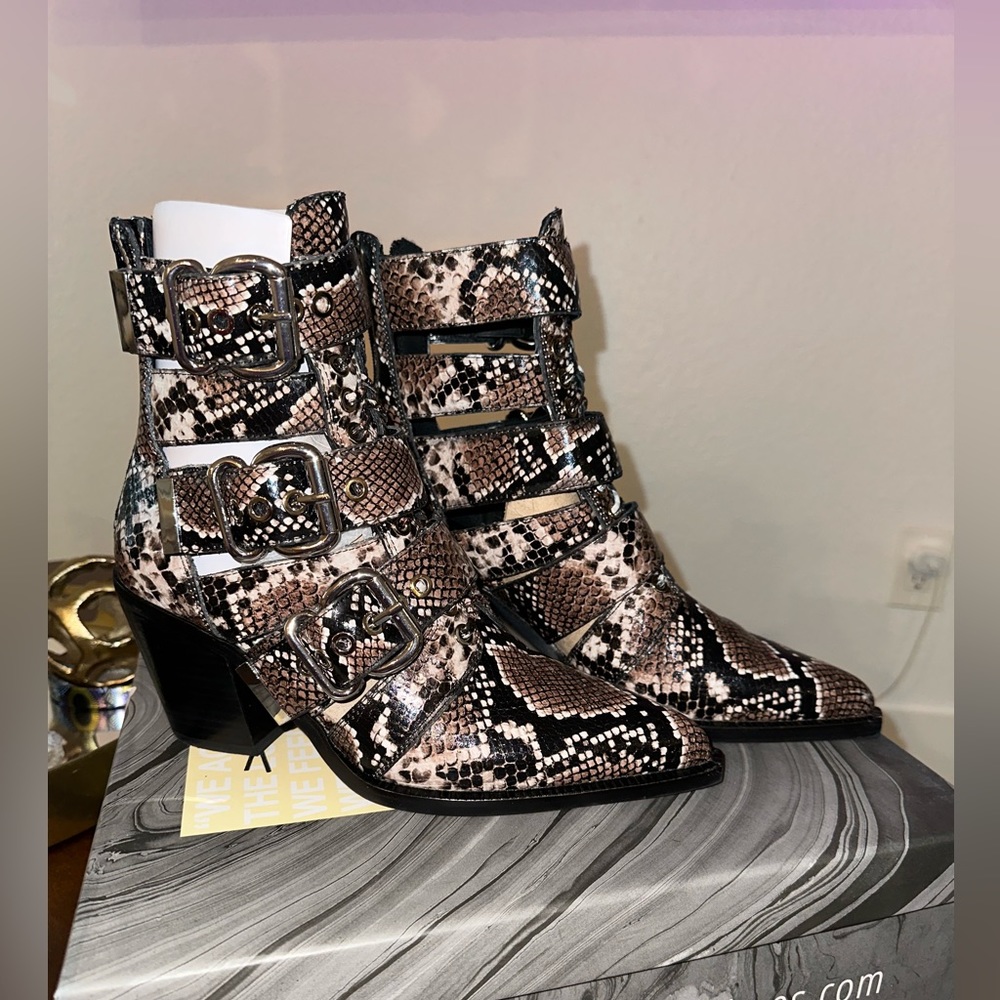 Jeffrey Campbell Caceres Boots